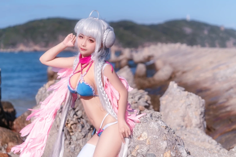 蠢沫沫《可畏泳装》主题写真：41张全套美图