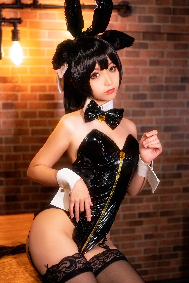 蠢沫沫《高雄兔女郎》主题写真：40张全套美图
