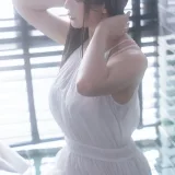 星之迟迟《2025年5月计划G 雨天的奇妙偶遇》主题写真：100张全套美图，含1个视频