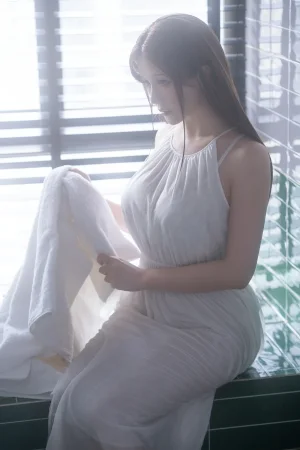 星之迟迟《2025年5月计划G 雨天的奇妙偶遇》主题写真：100张全套美图，含1个视频