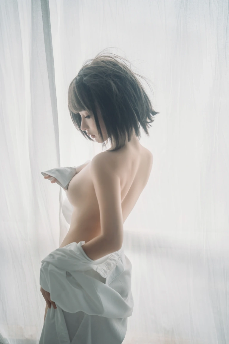 蠢沫沫《衬衫窝》主题写真：42张全套美图