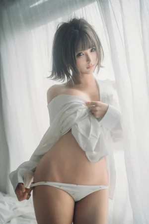 蠢沫沫《衬衫窝》主题写真：42张全套美图