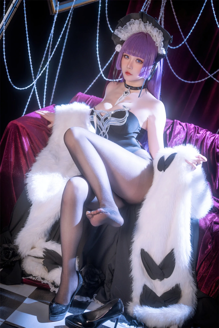 星之迟迟《碧蓝航线 塔什干》主题写真：56张全套美图