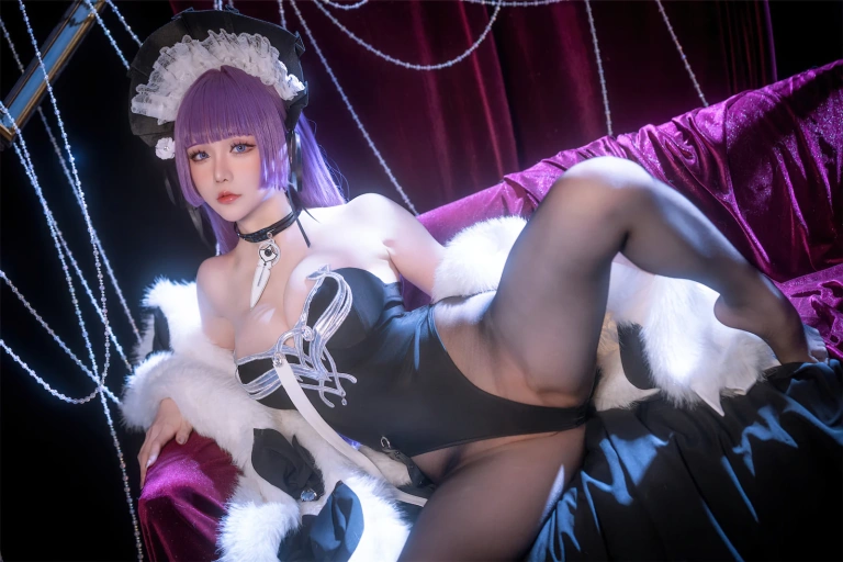 星之迟迟《碧蓝航线 塔什干》主题写真：56张全套美图