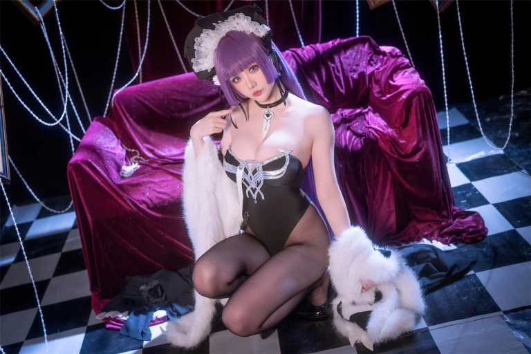 星之迟迟《碧蓝航线 塔什干》主题写真：56张全套美图
