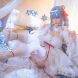 星之迟迟《2025年08月计划B 碧蓝航线 雅努斯 [35P1V-260MB]》主题写真：35张全套美图，含1个视频