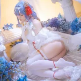 星之迟迟《2025年08月计划B 碧蓝航线 雅努斯 [35P1V-260MB]》主题写真：35张全套美图，含1个视频
