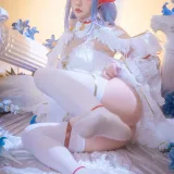 星之迟迟《2025年08月计划B 碧蓝航线 雅努斯 [35P1V-260MB]》主题写真：35张全套美图，含1个视频