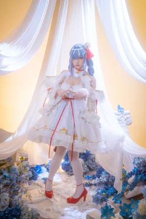 星之迟迟《2025年08月计划B 碧蓝航线 雅努斯 [35P1V-260MB]》主题写真：35张全套美图，含1个视频