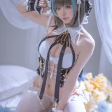 星之迟迟《2025年08月计划D 碧蓝航线 柴郡 [55P1V-723MB]》主题写真：55张全套美图，含1个视频
