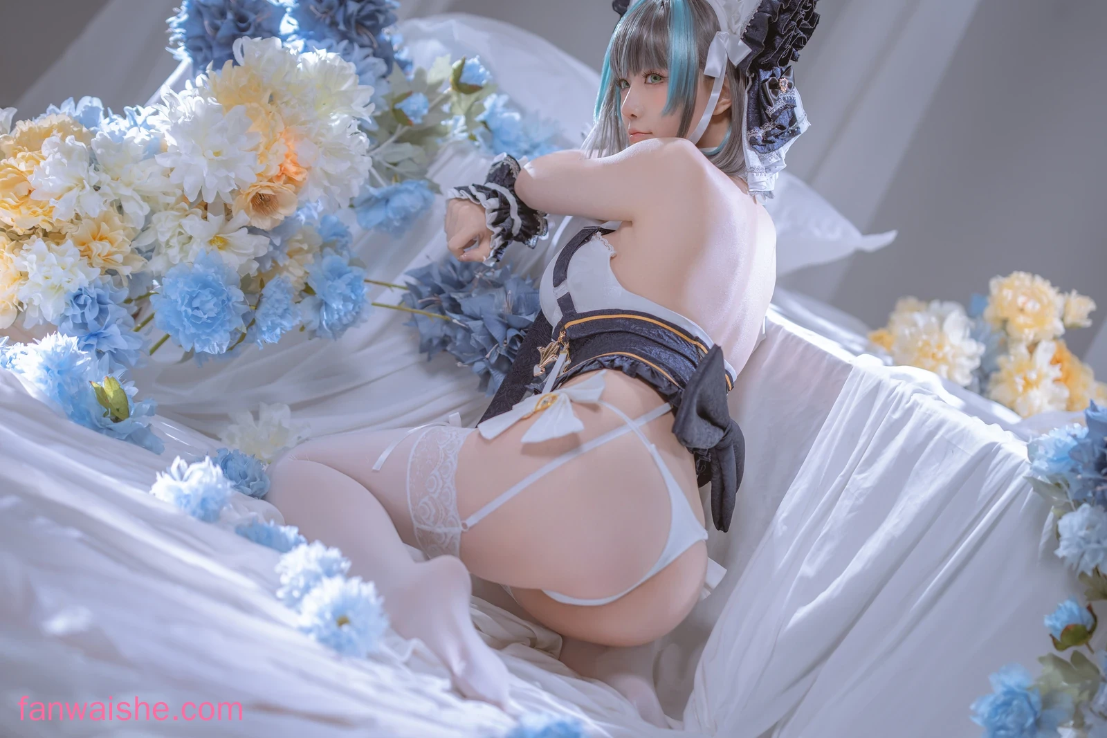 星之迟迟 星之迟迟 NO.305 - 2025年08月计划D 碧蓝航线 柴郡 [55P1V-723MB]