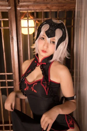 神楽坂真冬《第二季 序号11：旗袍黑贞》主题写真：150张全套美图