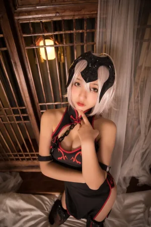 神楽坂真冬《第二季 序号11：旗袍黑贞》主题写真：150张全套美图