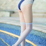 许岚《泳池竞泳》主题写真：40张全套美图