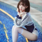 许岚《泳池竞泳》主题写真：40张全套美图