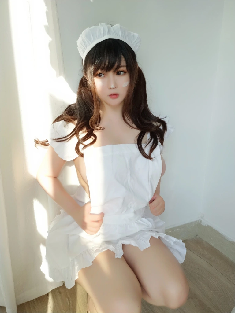 依酱《小厨娘》主题写真：40张全套美图