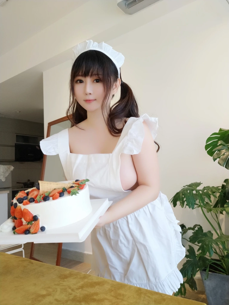 依酱《小厨娘》主题写真：40张全套美图