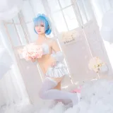 蠢沫沫《雷姆花嫁》主题写真：44张全套美图