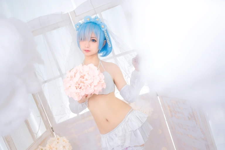 蠢沫沫《雷姆花嫁》主题写真：44张全套美图