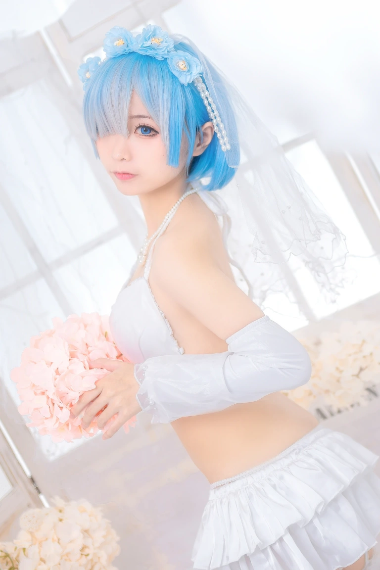 蠢沫沫《雷姆花嫁》主题写真：44张全套美图