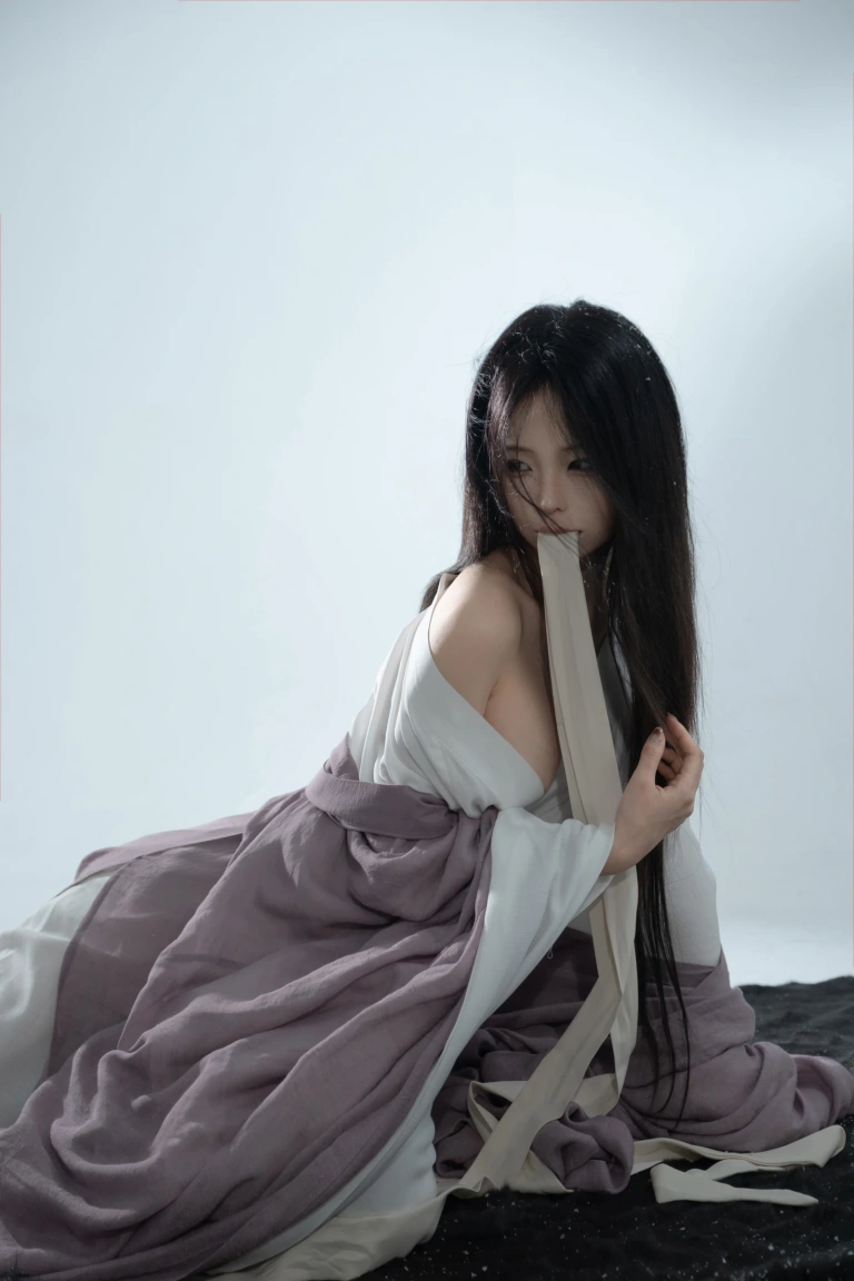 蠢沫沫《2024年会员《妲己》》主题写真：39张全套美图
