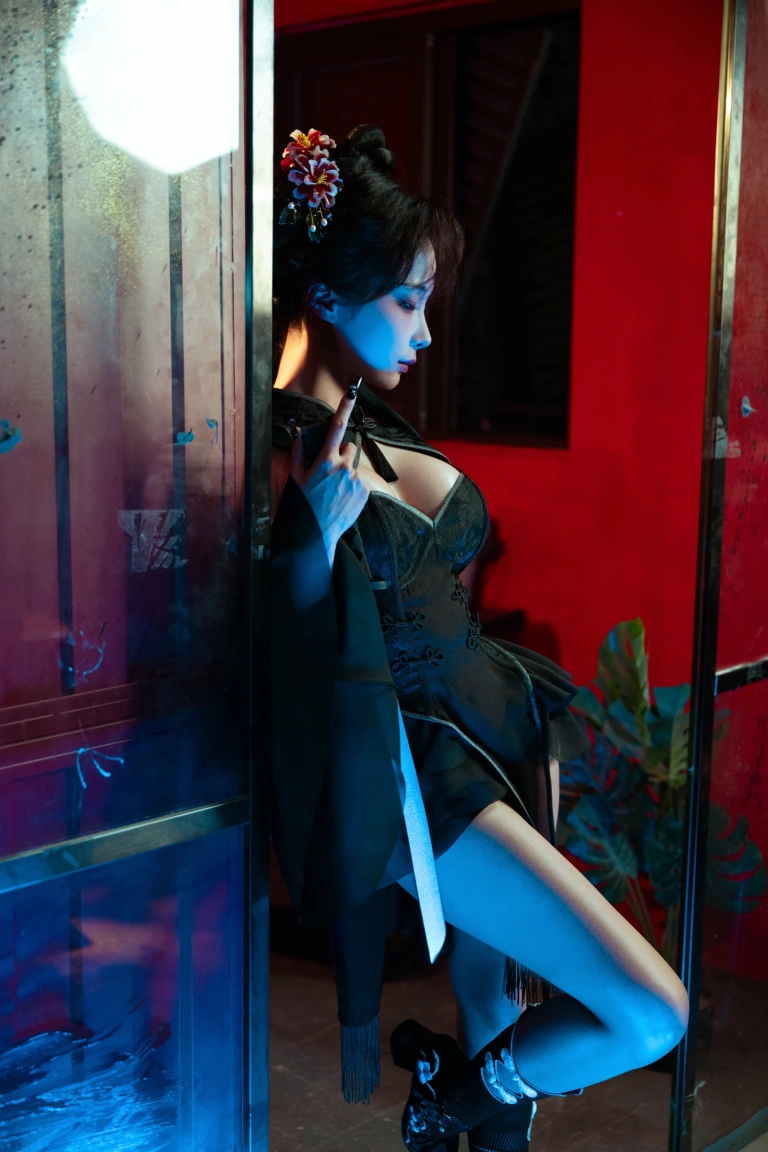 蠢沫沫《《蔻》少女后庭》主题写真：64张全套美图