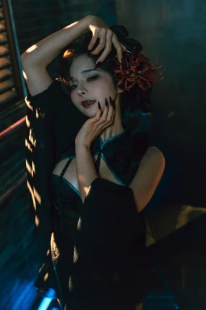 蠢沫沫《《蔻》少女后庭》主题写真：64张全套美图