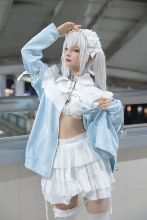 蠢沫沫《水色》主题写真：244张全套美图，含2个视频