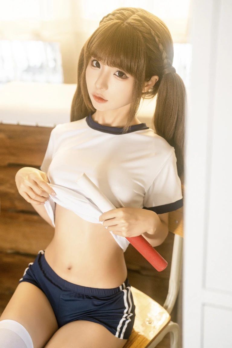 蠢沫沫《体操室》主题写真：104张全套美图