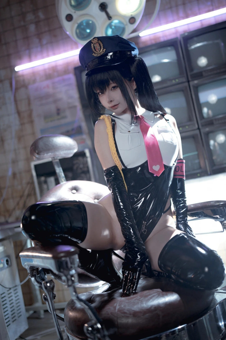 蠢沫沫《沙希女警》主题写真：147张全套美图