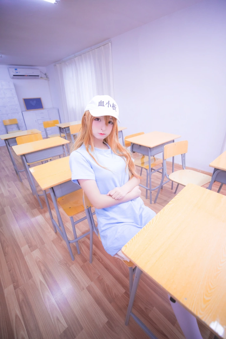 神楽坂真冬《第二季 序号12：《血小板》》主题写真：150张全套美图