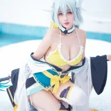 周叽是可爱兔兔《清姬》主题写真：29张全套美图
