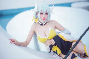 周叽是可爱兔兔《清姬》主题写真：29张全套美图