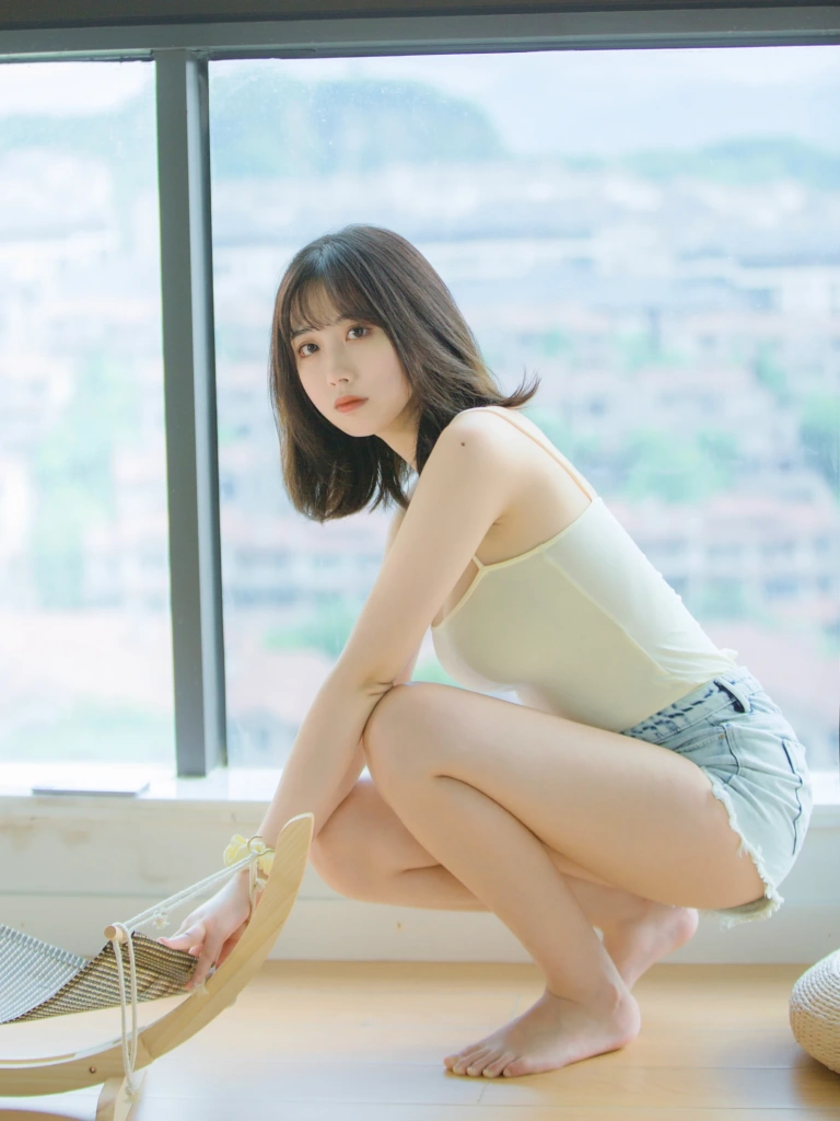 念雪《夏日柠檬》主题写真：32张全套美图
