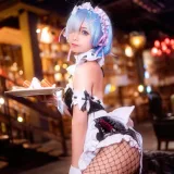蠢沫沫《雷姆兔女郎》主题写真：41张全套美图