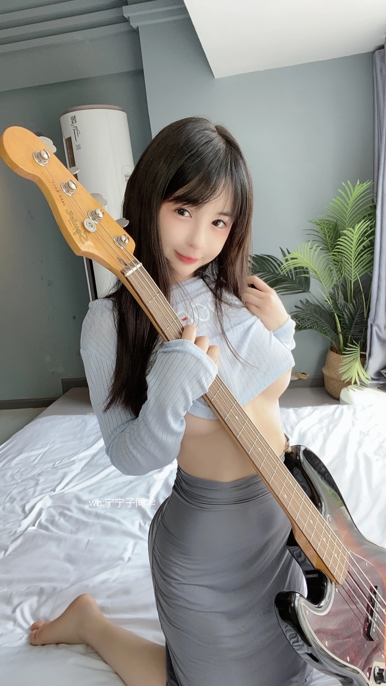 桜井宁宁《吉他妹妹》主题写真：66张全套美图，含3个视频