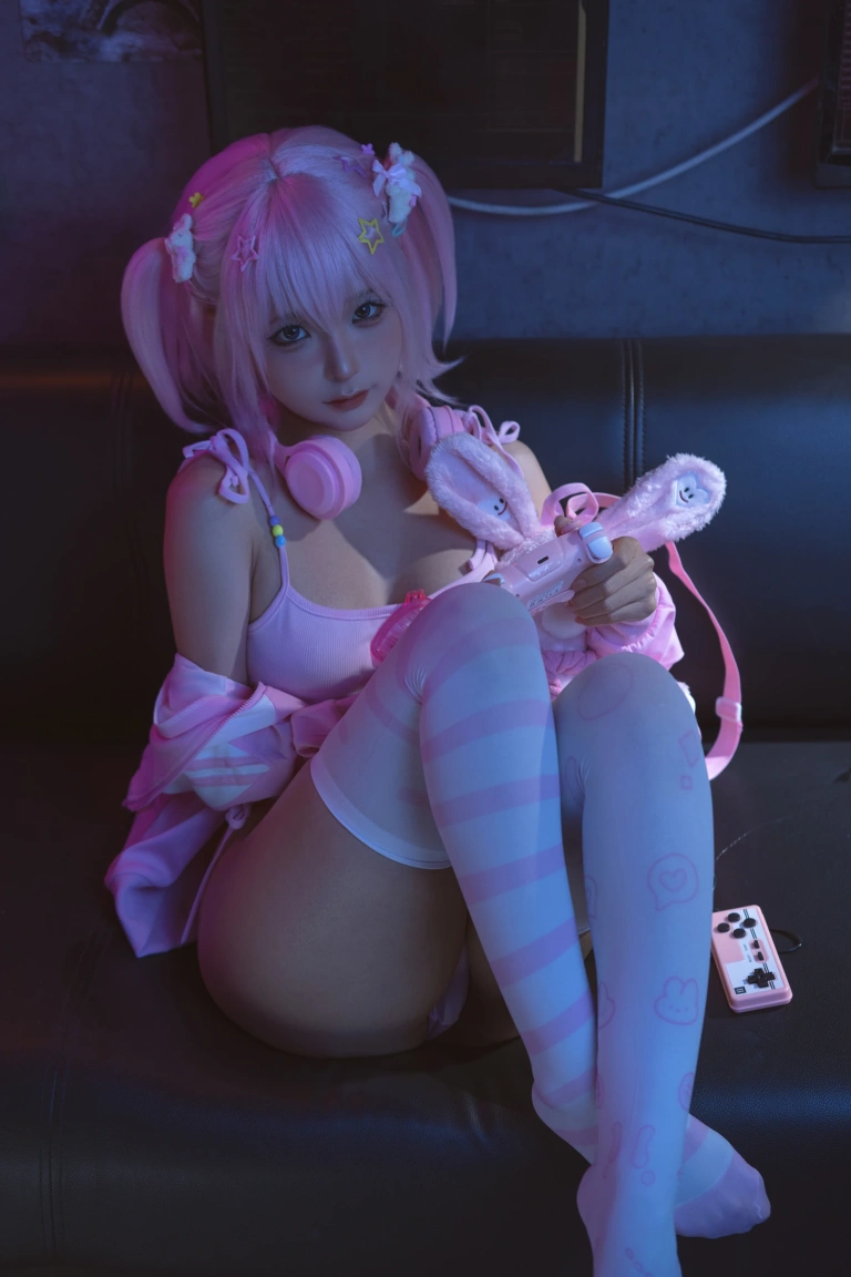 蠢沫沫《Game Girls 电竞少女》主题写真：342张全套美图，含2个视频
