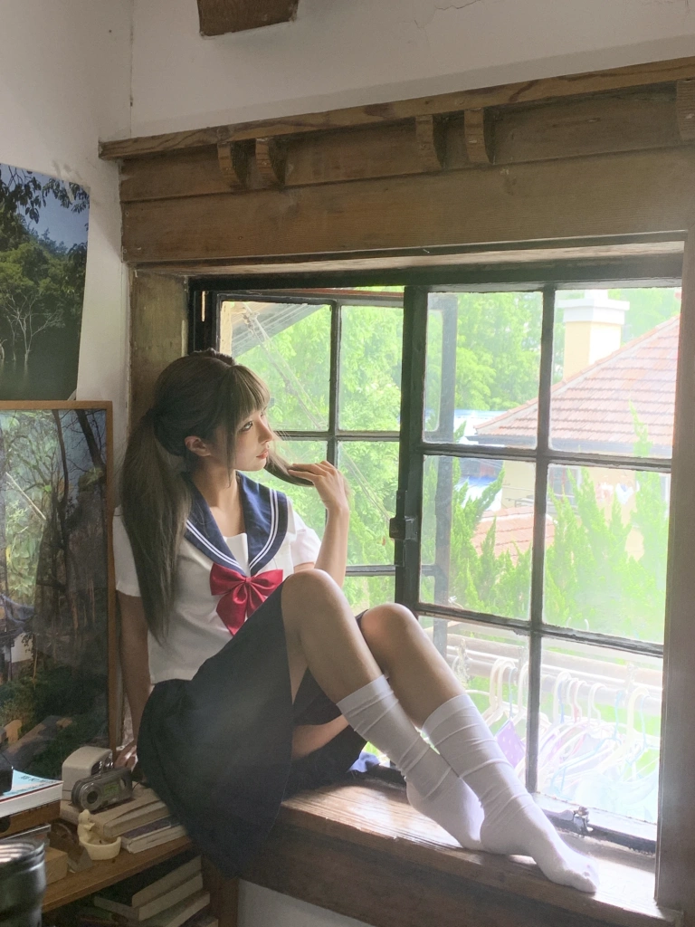 蠢沫沫《小歇》主题写真：99张全套美图