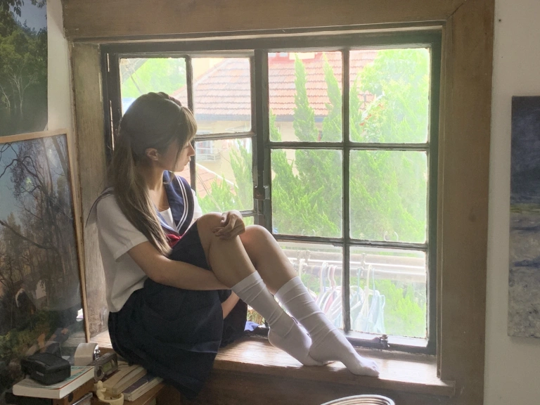 蠢沫沫《小歇》主题写真：99张全套美图