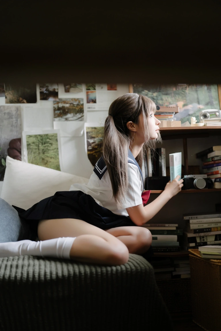 蠢沫沫《小歇》主题写真：99张全套美图