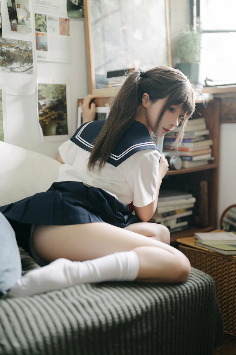 蠢沫沫《小歇》主题写真：99张全套美图