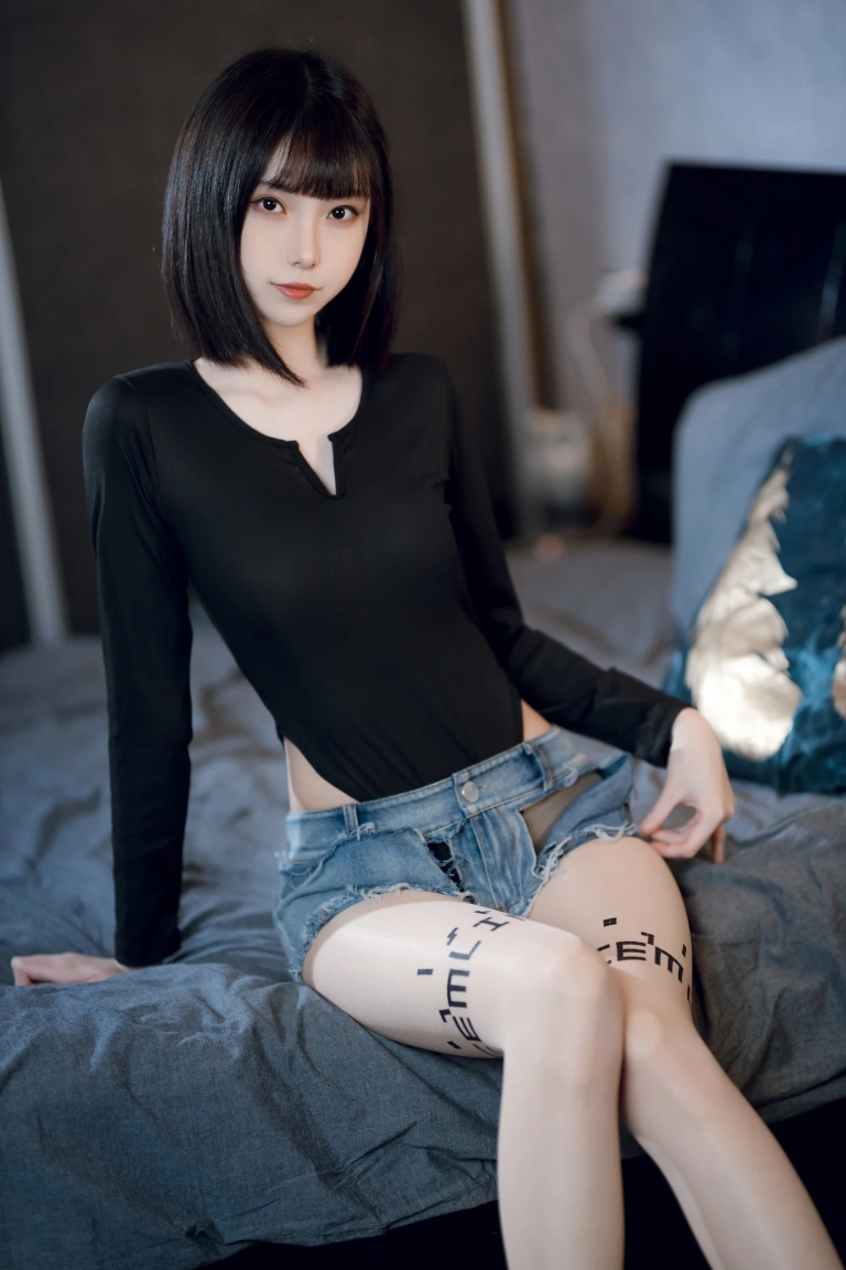 许岚《俄罗斯方块》主题写真：40张全套美图