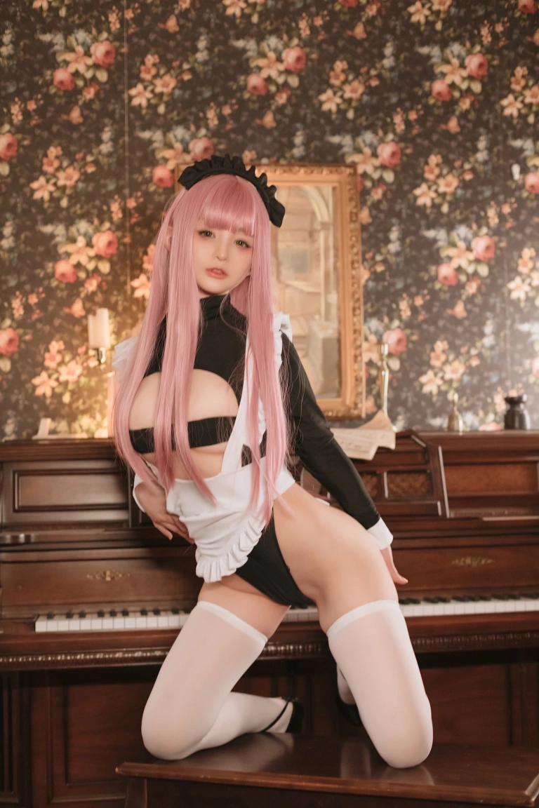 桜井宁宁《复古女仆》主题写真：45张全套美图