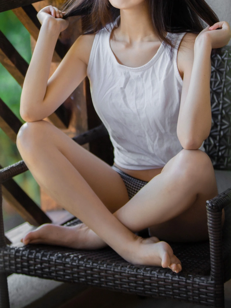 念雪《夏日微风》主题写真：50张全套美图