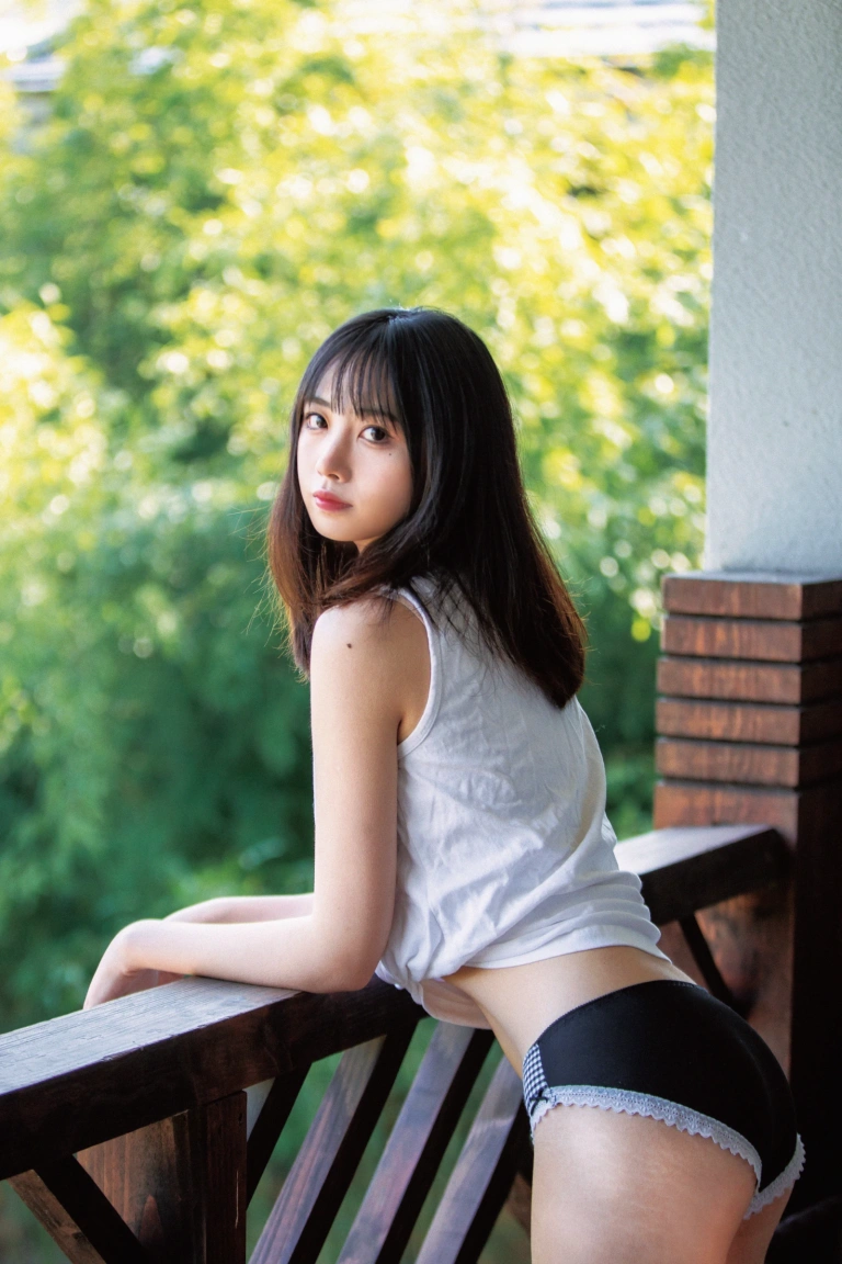 念雪《夏日微风》主题写真：50张全套美图