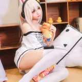 蠢沫沫《凌波宅t》主题写真：43张全套美图