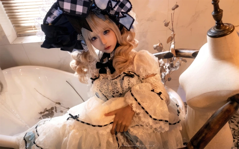蠢沫沫《束缚人偶》主题写真：19张全套美图