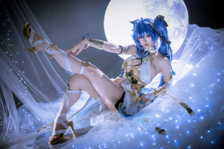 星之迟迟《鸣潮·尤诺》主题写真：115张全套美图