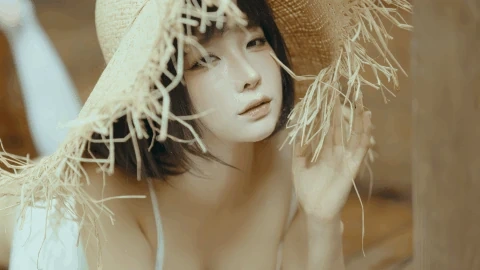 蠢沫沫《夏》主题写真：352张全套美图，含14个视频