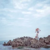 周叽是可爱兔兔《小玉泳装》主题写真：23张全套美图